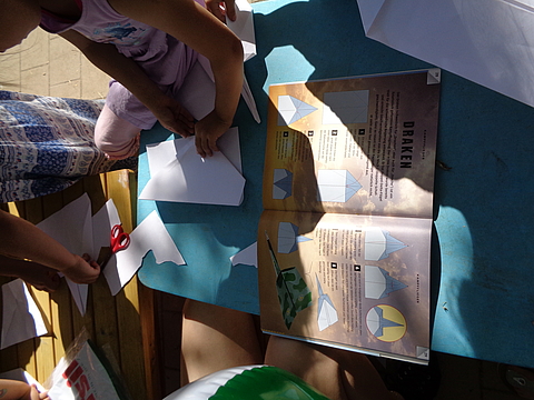 Flugzeuge aus Papier basteln